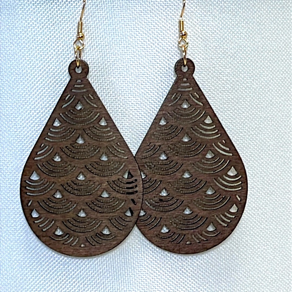 Elegant Brown Teardrop Earrings